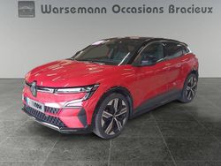 Rouge Utilisé 2022 Renault Mégane Iconic Berline | 26 990 € (Prix juste)
