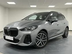 Gris Utilisé 2023 BMW 225 M Sport Monospace | 38 490 € (Prix juste)