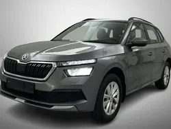 Gris Utilisé 2024 Skoda Kamiq Ambition SUV | 23 569 € (Prix juste)