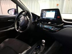 Gris Utilisé 2022 Toyota C-HR Business Edition SUV | 16 999 €