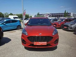 Rouge Utilisé 2023 Ford Kuga Business Edition SUV | 30 000 € (Prix assez cher)
