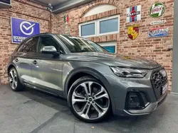 Gris Utilisé 2023 Audi SQ5 Sport SUV | 63 470 € (Prix juste)