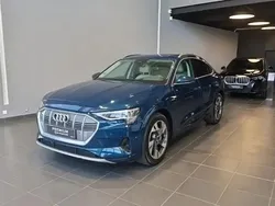 Bleu Utilisé 2021 Audi e-tron Sportback SUV | 35 990 € (Bon prix)