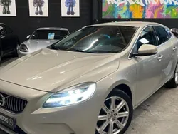Utilisé 2017 Volvo V40 Inscription Break | 11 190 € (Prix juste)