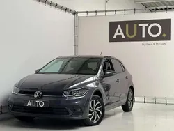 Gris Utilisé 2024 VW Polo Berline | 20 990 € (Prix juste)