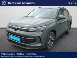 Vert Utilisé 2024 VW Tiguan Life SUV | 44 990 €