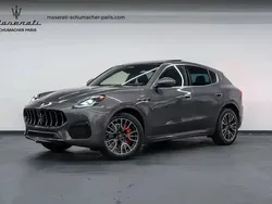 Gris Utilisé 2023 Maserati Grecale SUV | 74 900 € (Super prix)