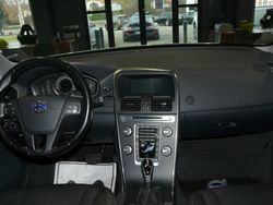 Utilisé 2015 Volvo XC60 Momentum SUV | 24 990 €