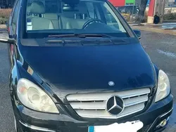 Noir Utilisé 2010 Mercedes B180 Monospace | 2 500 € (Super prix)