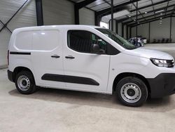 Nouvelle 2025 Peugeot Partner S Van | 21 400 € (Bon prix)