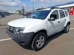Blanc Utilisé 2016 Dacia Duster Ambiance SUV | 6 250 € (Prix juste)