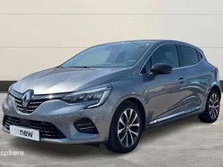 Utilisé 2023 Renault Clio V Techno Berline | 16 299 € (Prix juste)