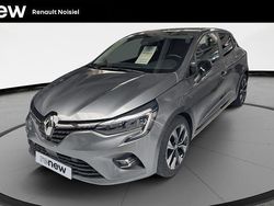 Gris Utilisé 2023 Renault Clio V Evolution Berline | 14 890 € (Prix juste)