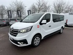 Blanc Nouvelle 2024 Renault Trafic Zen Van | 35 990 € (Prix assez cher)