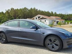 Gris Utilisé 2022 Tesla Model 3 Standard Range Plus Berline | 28 500 € (Prix juste)