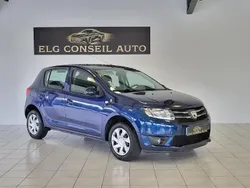 Bleu Utilisé 2016 Dacia Sandero Lauréate Citadine | 7 990 €