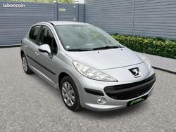 Gris Utilisé 2009 Peugeot 207 Berline | 4 490 € (Prix juste)