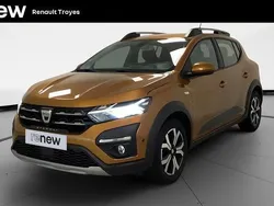 Orange Utilisé 2021 Dacia Sandero Comfort Citadine | 12 999 € (Prix juste)