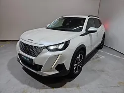Blanc Utilisé 2020 Peugeot e-2008 Allure SUV | 16 990 € (Prix juste)