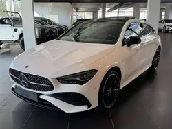 Gris Utilisé 2023 Mercedes CLA250e Shooting Brake AMG Break | 39 950 € (Prix juste)