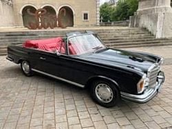Noir Utilisé 1970 Mercedes 280 SE Cabriolet | 129 900 €