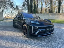 Noir Utilisé 2024 Porsche Macan Turbo SUV | 135 000 €
