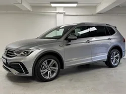 Gris Utilisé 2024 VW Tiguan Allspace R-line SUV | 50 690 € (Prix cher)
