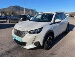 Blanc nacré (n) Utilisé 2020 Peugeot e-2008 Allure SUV | 16 690 € (Prix juste)