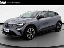 Gris Utilisé 2023 Renault Mégane Evolution Berline | 24 590 € (Prix juste)