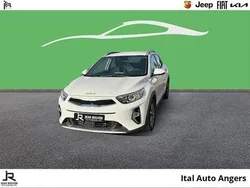 Blanc Utilisé 2021 Kia Stonic Active SUV | 17 490 € (Prix juste)