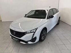 Blanc Utilisé 2024 Peugeot 308 Active Break | 21 990 € (Prix assez cher)