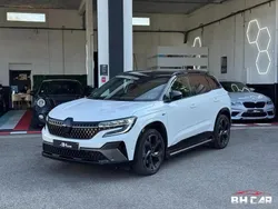 Blanc Utilisé 2023 Renault Austral Iconic Esprit Alpine SUV | 32 990 € (Prix juste)