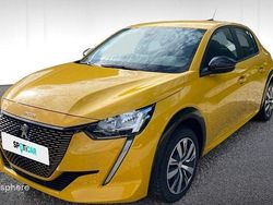 Jaune Utilisé 2022 Peugeot e-208 Active Citadine | 17 327 € (Prix juste)