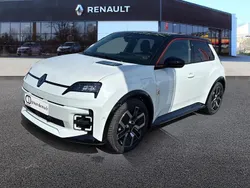 Blanc Utilisé 2025 Renault R5 Iconic Citadine | 29 500 €