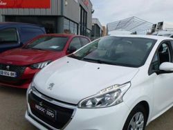 Blanc Occasion 2018 Peugeot 208 Active Citadine | 7 990 € (Prix juste)