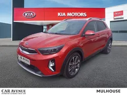 Rouge grenadine Utilisé 2020 Kia Stonic Premium SUV | 16 990 € (Prix juste)