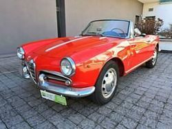 Rouge Utilisé 1961 Alfa Romeo Giulietta Cabriolet | 59 000 €