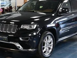 Noir Utilisé 2016 Jeep Grand Cherokee Summit SUV | 24 497 € (Prix juste)