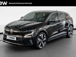 Noir Utilisé 2023 Renault Mégane Iconic Berline | 29 490 € (Prix juste)