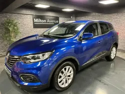 Bleu Utilisé 2021 Renault Kadjar Business SUV | 16 990 € (Prix juste)