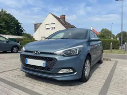 Bleu Utilisé 2016 Hyundai i20 Berline | 7 990 € (Super prix)