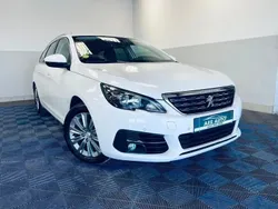 Blanc Utilisé 2018 Peugeot 308 Allure Break | 8 990 € (Bon prix)