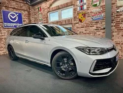 Gris Utilisé 2024 VW Passat R-line Break | 43 969 €