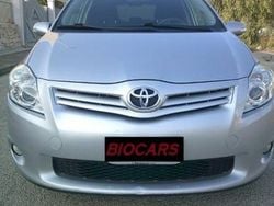 Argent Utilisé 2011 Toyota Auris Active Berline | 5 450 €