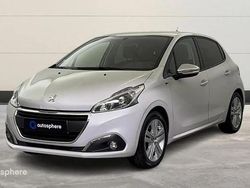 Blanc Utilisé 2017 Peugeot 208 Style Citadine | 8 989 € (Prix juste)
