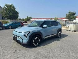Bleu Utilisé 2025 Kia EV3 2 SUV | 39 880 € (Prix juste)