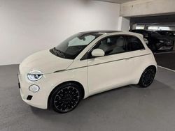Blanc Utilisé 2023 Fiat 500e La Prima Berline | 16 990 € (Prix assez cher)