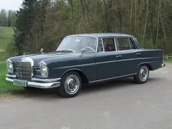 Gris Utilisé 1963 Mercedes 220 SE Berline | 23 900 €
