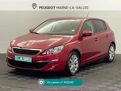Rouge Utilisé 2017 Peugeot 308 Style Berline | 9 980 € (Prix assez cher)