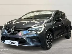 Utilisé 2022 Renault Clio V Techno Berline | 17 799 € (Prix juste)